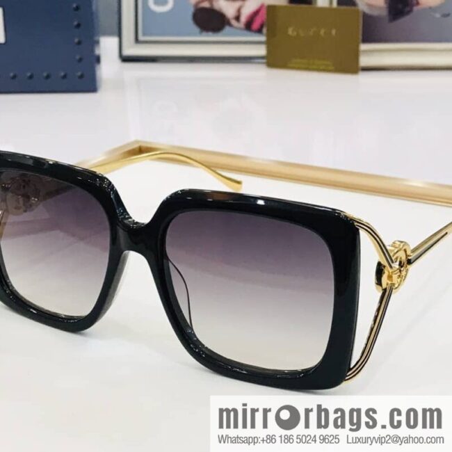 GUCCI Gucci Large Box Unisex Sunglasses