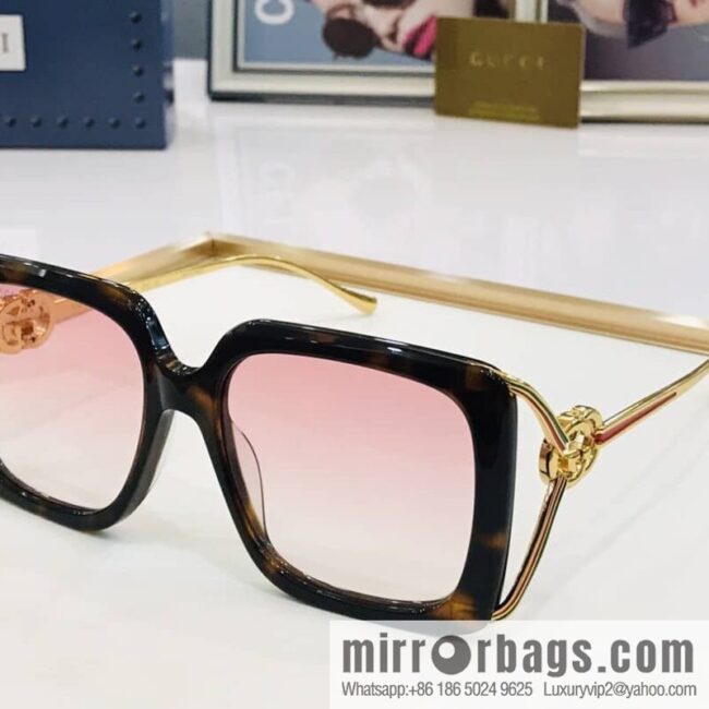 GUCCI Gucci Large Box Unisex Sunglasses