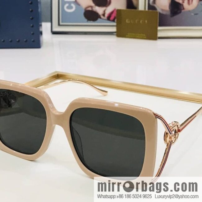 GUCCI Gucci Large Box Unisex Sunglasses