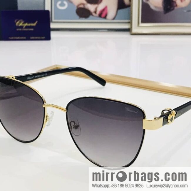 wsxc1690637148329_0-800x800nlr4dahc0iw9524_20250625143050.jpg Chopard Metal Framed Unisex Sunglasses