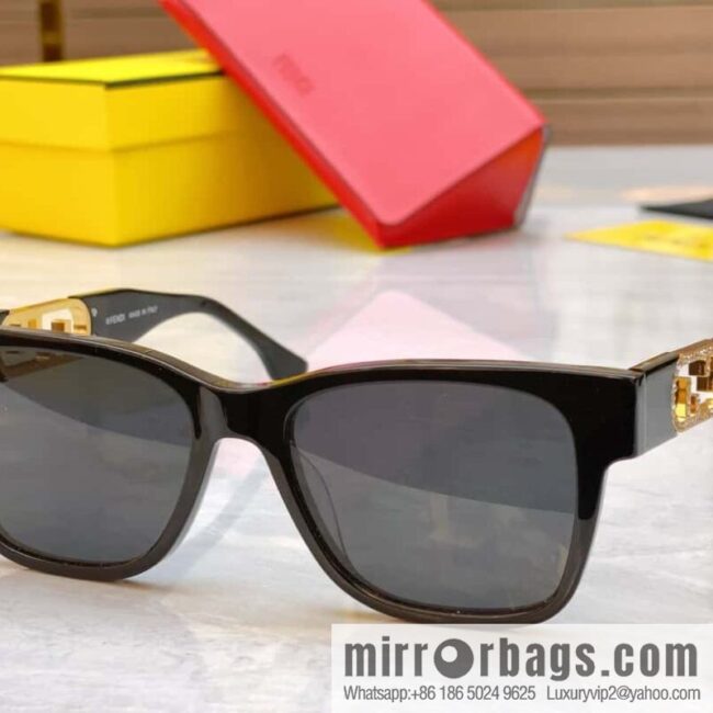 Fendi\'s new unisex sunglasses