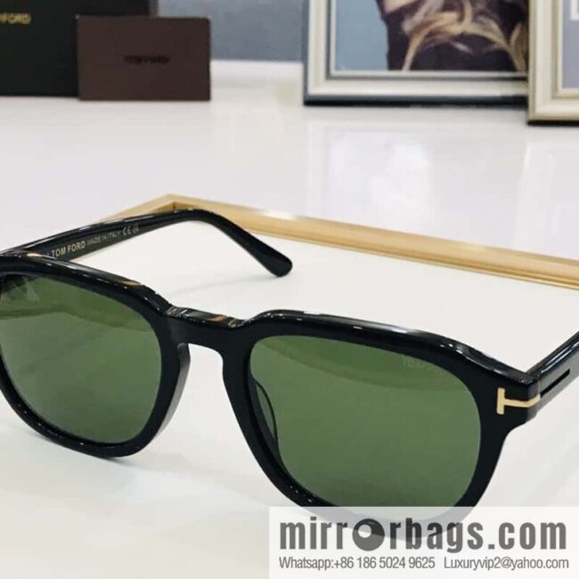 TOM FORD Ultra Light Unisex Sunglasses