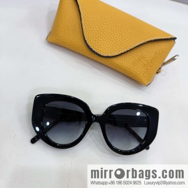 LOEWE Square Unisex Sunglasses