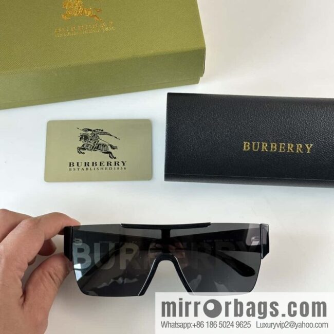 Burberry Burberry Men\'s and Women\'s One-piece Sunglasses