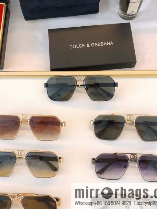 wsxc1693832249071_8-800x800xofnf0pf3x23534_20250625030500.jpg DOLCE & GABBANA Dolce & Gabbana Irregular Frame Sunglasses