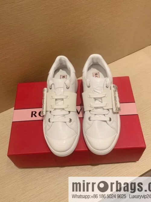 wsxc1719479113695_1-800x800vigvq1jdnaj60848_20250630015648.jpg RV Top Version Diamond Buckle Casual Roger vivier Spring/Summer 2024 🍃 Diamond Buckle Casual