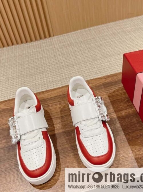 wsxc1719479131469_0-800x800r044azmrl2a60812_20250630015624.jpg 𝐑𝐨𝐠𝐞𝐫 𝐕𝐢𝐯𝐢𝐞𝐫# Roger Vivia\'s new Zhou Dongyu~ Tang Yan~ Linda\'s same RV square buckle white shoes