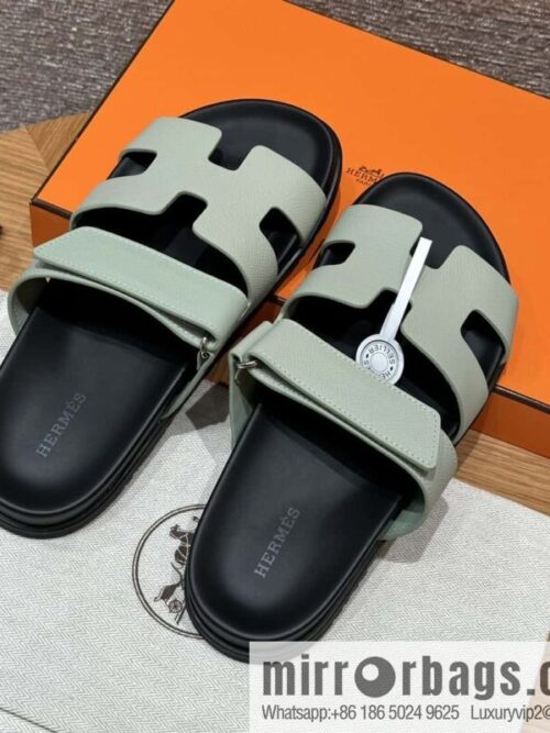 wsxc1719493297946_0-800x800gfp0kmwnmkr60572_20250630015416.jpg HERMES 225 CHYPRE SANDAL uncle shoes, palm print cowhide/Epsom sea foam green/Sea foam green