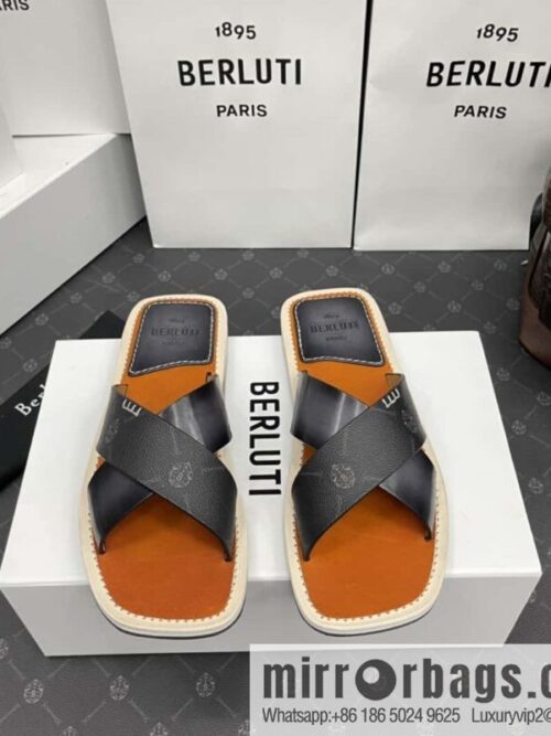 wsxc1719514380196_0-800x8002et4ev2hecm51375_20250630003142.jpg Berlut * Elio Slippers
