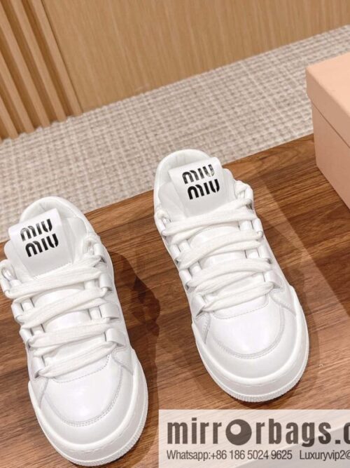 wsxc1720365407267_0-800x800qukyo4r4s5t40065_20250626055757.jpg MIUMIU Miao Miao 2023 new American dirty shoes, the latest catwalk sports little white shoes in early spring