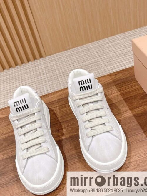 wsxc1720365412712_0-800x800m10yh3wxk1440043_20250626055719.jpg MIUMIU Miao Miao 2023 new American dirty shoes, the latest catwalk sports little white shoes in early spring