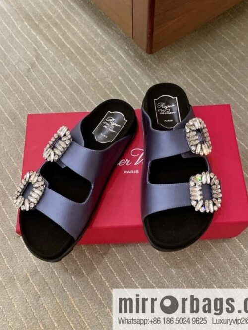 wsxc1720798465915_1-800x800gzutttogoo427913_20250626011144.jpg Roger vivier 2024 summer slidy viv \'sandals