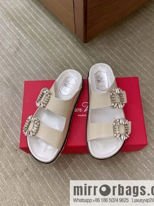 wsxc1720798475354_1-800x800rneek4hapg327880_20250626011038.jpg Roger vivier 2024 summer slidy viv \'sandals