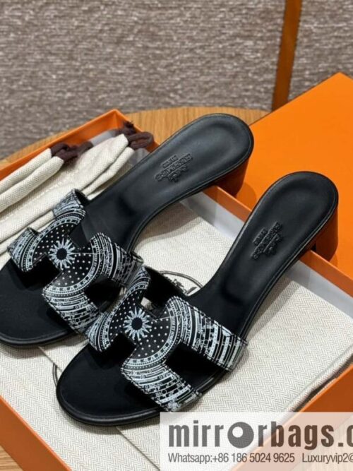 HERMES 185 Oasis High Heel Sandals, Black/ck89/noir /Swift