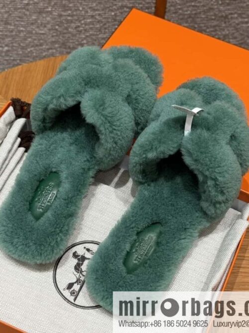 wsxc1730392339059_1-800x800mvexe1r24dp10071_20250625040913.jpg HERMES 181 Oran sandals, green/Green woolskin