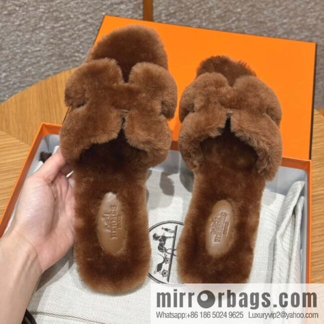 wsxc1730393359806_2-800x800zrdvg3qhudz10021_20250625040847.jpg HERMES 181 Oran sandals, natural/Naturel/woolskin