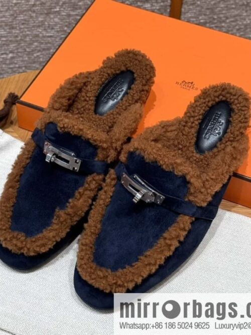 wsxc1732198991567_0-800x800tciqtlisttk9649_20250625040535.jpg HERMES 188 Oz Mule, Navy/Marine/Gold/Gold Woolskin/Calfskin