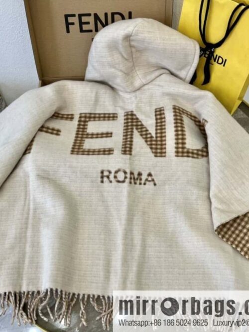 wsxc1732206792113_1-800x800rx3q3dvormw6834_20250625130023.jpg • Jacket cape ▪️ cream