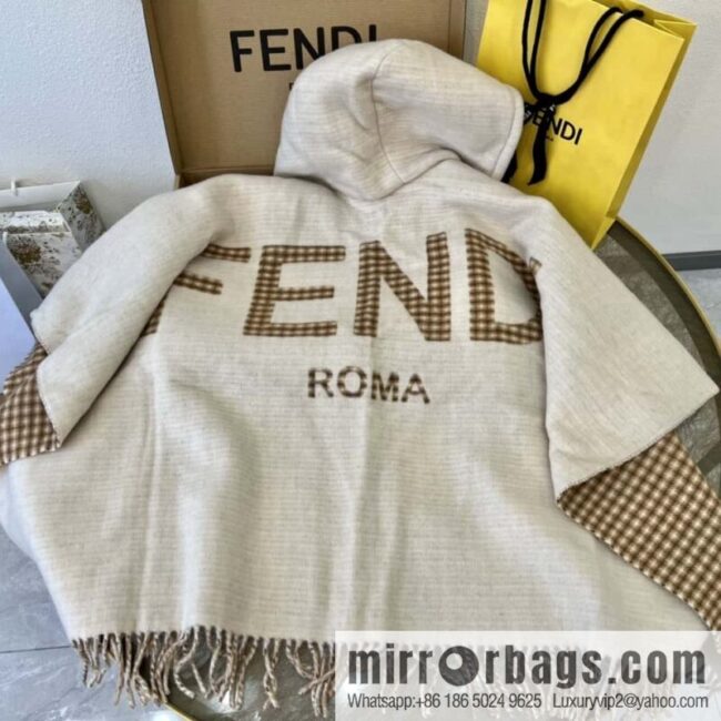 • Jacket cape ▪️ cream