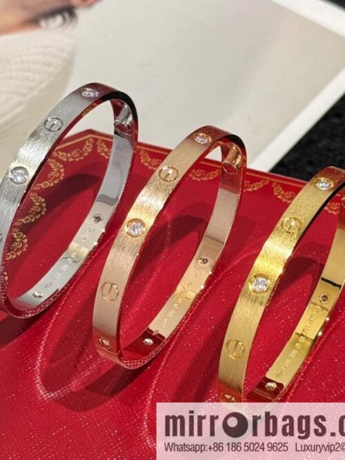 wsxc1732542910496_1-800x800cehz40301cu29574_20250626015849.jpg ❗️New ❗️ ☀️ Cartier Cartier Brushed LOVE Series Bracelet with Diamond ☀️