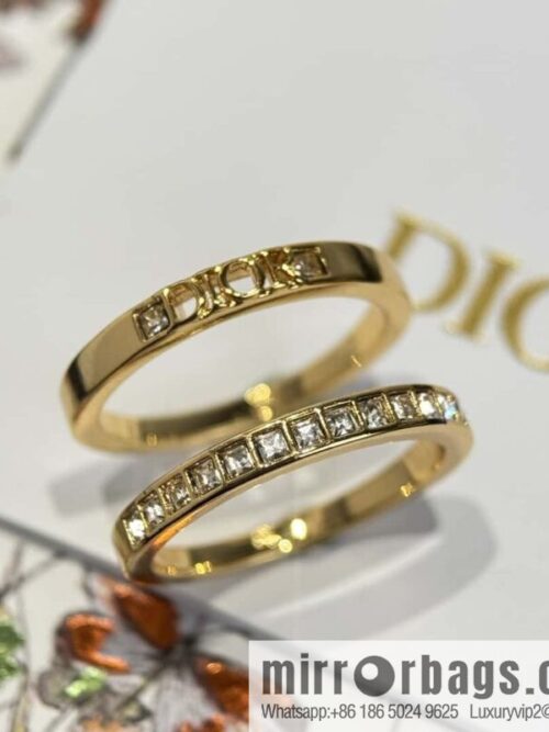 wsxc1734964358761_0-800x8004lg00msrajk17522_20250625194946.jpg New ☑️ DIOR two-in-one set ring