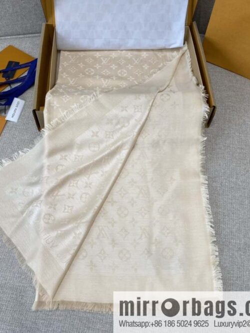 wsxc1740071769019_2-800x800hluzotavrqk3493_20250625030430.jpg 𝐋𝐨𝐮𝐢𝐬 𝐕𝐮𝐢𝐭𝐭𝐨ɴ•『 shine monogram scarf shawl M78144