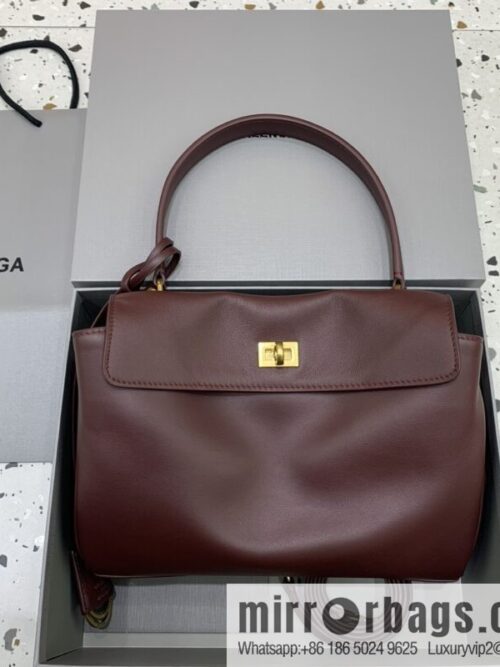 wsxc1741014032858_0-800x800e0pqjiqj0zi77841_20250630190611.jpg [Medium jujube gold buckle 】 𝐁𝐀𝐋𝐄𝐍𝐂𝐈𝐀𝐆𝐀 𝐑𝐎𝐃𝐄𝐎 𝐁𝐀𝐆 series handbag model number: 78972