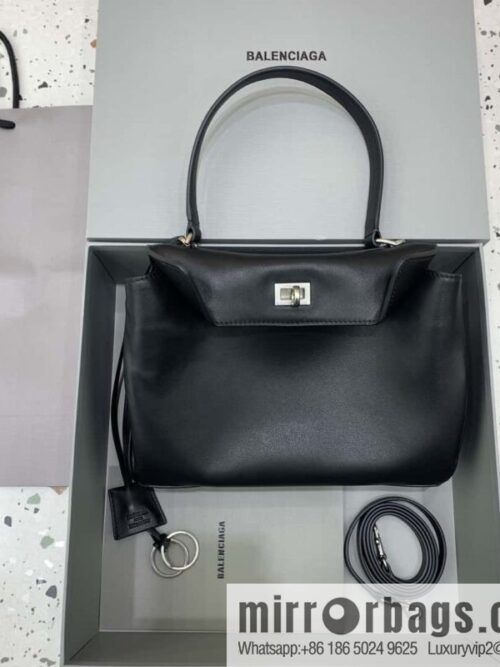 wsxc1741016808577_0-800x8005qgqlmh5e5j77774_20250630190410.jpg 🖤[Small black silver buckle 】 𝐁𝐀𝐋𝐄𝐍𝐂𝐈𝐀𝐆𝐀 𝐑𝐎𝐃𝐄𝐎 𝐁𝐀𝐆 series handbag model number: 78972