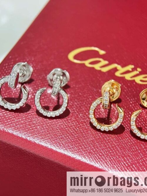 wsxc1744211713357_0-800x800ozp3caqcpv5124_20250625093015.jpg ☀️Cartier LOVE series, full drill nail earrings