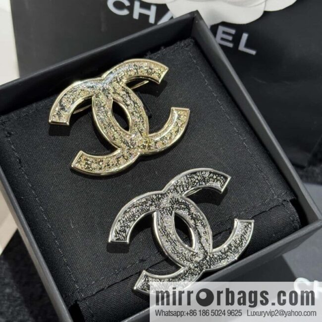 ☀️New ☑️ Chanel Double C Brooch