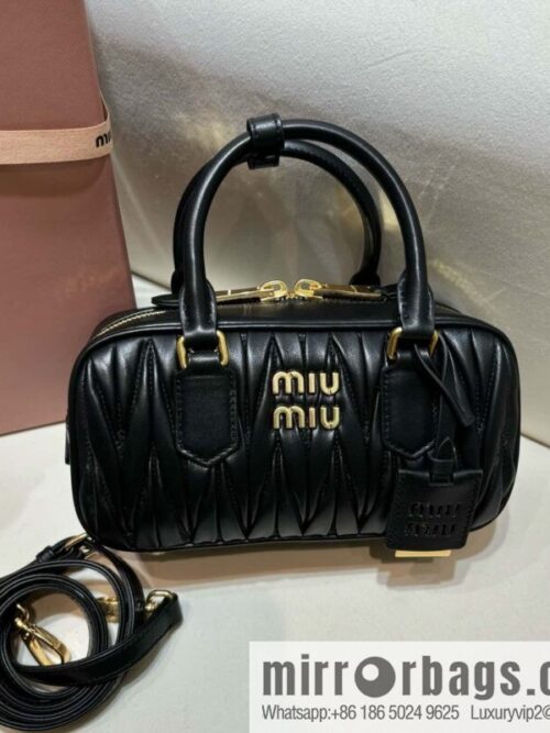 wsxc1744726826600_0-800x800xbvgoc1f2bw47378_20250629235310.jpg Sheepskin Textured Retro Rectangle Bag | Leather Bowling Bag 5BB142 💕💕 Black