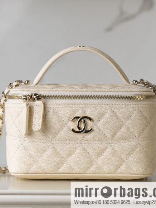 wsxc1748017638394_0_jpg-800x80015aefdmye0c12697_20250625173209.jpg 𝐂𝐡𝐚𝐧𝐞𝐥 𝟐𝟓𝐜 new, handle box bag, lychee cow, beige AP4404