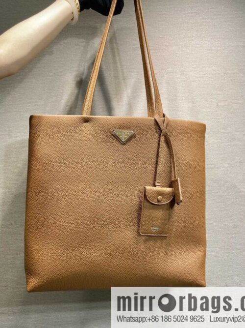 PRADA 🎉 new tote bag 🎉 2VG130 men\'s 🎉🎉 caramel color