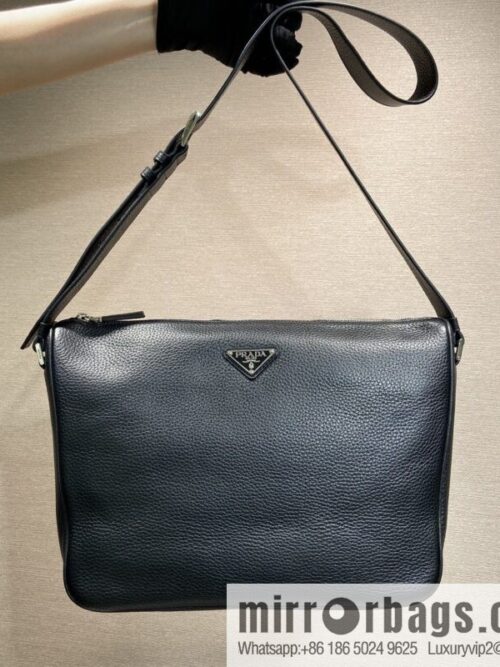 PRADA 🎉 new mailman bag 🎉 2VH182 leather shoulder strap 🎉🎉 black