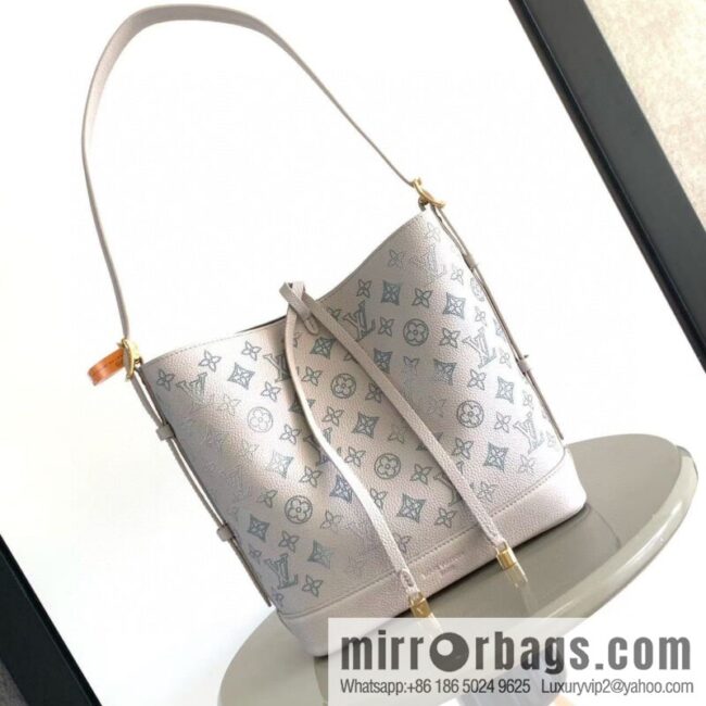 wsxc1750607727913_0_jpg-800x800mbindlm30ul379_20250625023423.jpg LV M12496 Flores