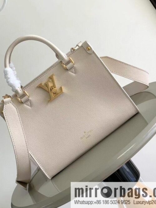 LV M23637 LOCK & GO handbag