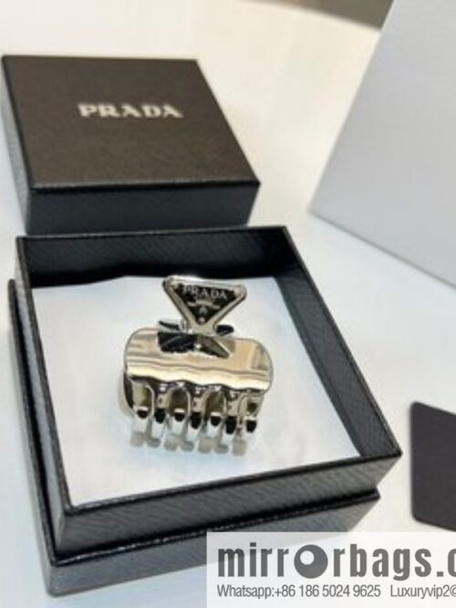2022070504225377-800x8005vnzyhdkm3m16019_20250716011914.jpg PRADA Prada triangle standard, hairpin hairpin