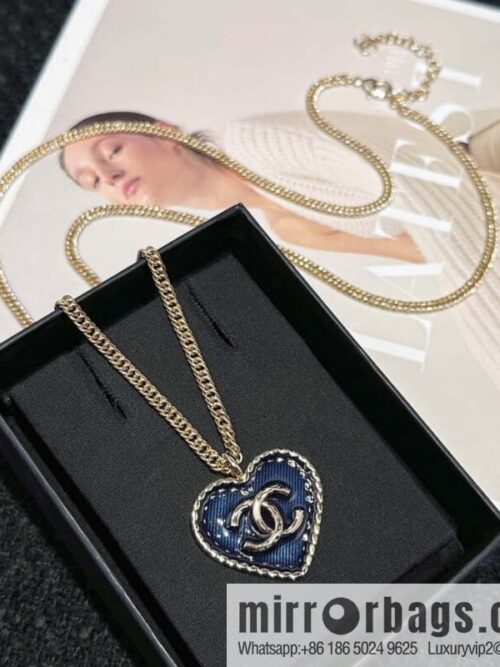 2024040514270361-800x8005fbdiwpyyxm101338_20250702044021.jpg ❗️New ❗️☀️ New ☑️ Chanel Denim Peach Heart Love Long Necklace ☀️