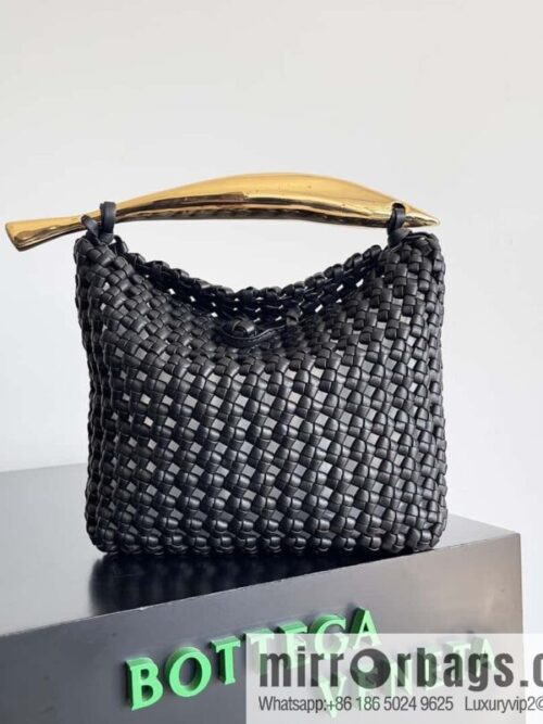 IMG_0024-800x800fcgec01zjzx72821_20250719063725.jpg Bv new nappa small sheepskin field character woven sardines woven bag, model; 731166 black