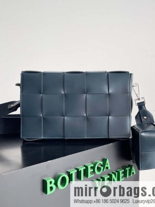 IMG_0087-800x8003gye234v2g173656_20250719064532.jpg Bv new Unisex same two-in-one His & Hers model number: 741777 dark blue