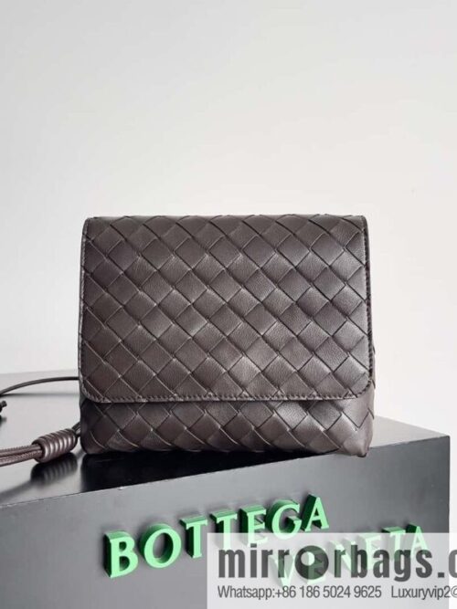 IMG_0114-800x800iusoi0mjbhs72611_20250719063515.jpg Bv new intrecciato weaving craft mini crossbody bag model number; 741897 chocolate color