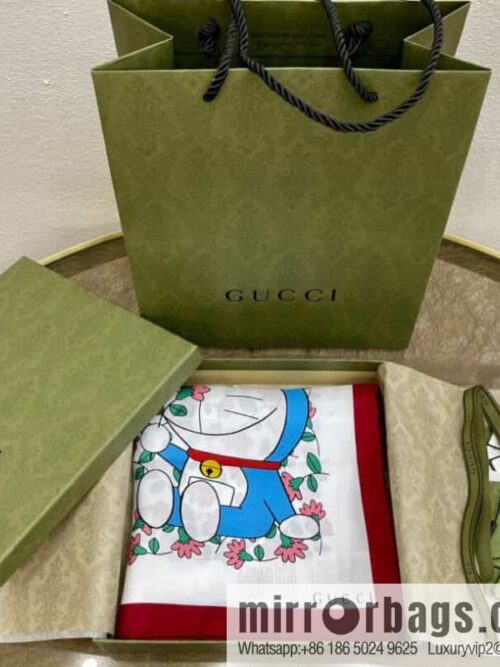 IMG_0407-800x800sjsmayyo2pk103702_20250702053914.jpg GUCCIxDoraemon joint 100% silk square scarf