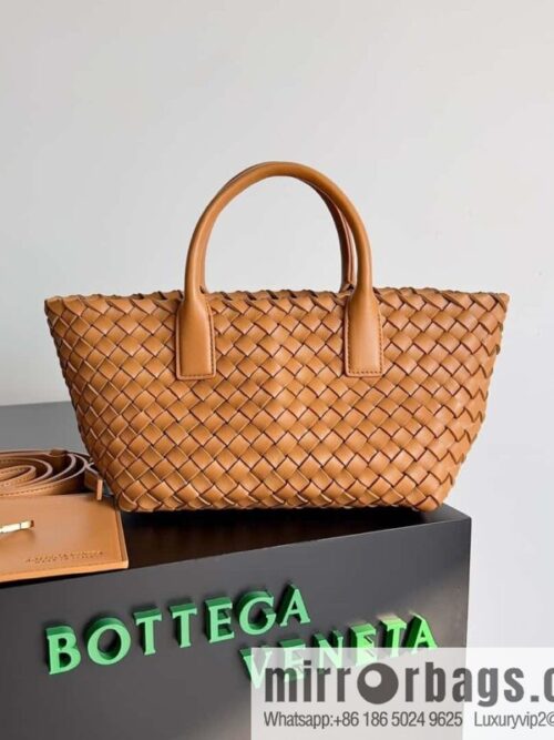 IMG_0666-800x800n2cilpn1stf70722_20250719030436.jpg BV Mini Cabat Limited Edition mini vegetable basket BAG model; 709464 light brown