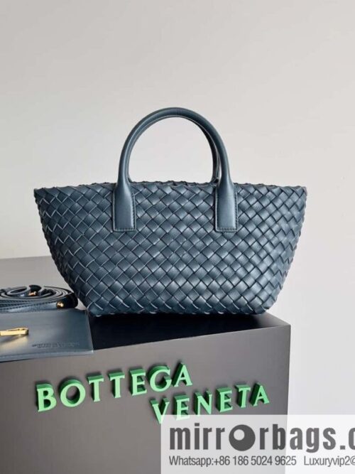 IMG_0711-800x800ksgw53mydst70647_20250719030351.jpg BV Mini Cabat Limited Edition mini vegetable basket BAG model; 709464 blue