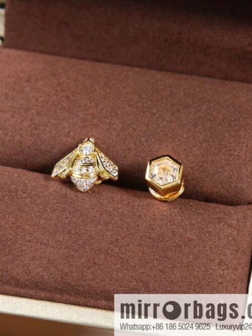 IMG_0737-800x800acp0tyvvthu129627_20250702212134.jpg ☀️CHAUMET BEE MY LOVE Love Nest Series Bee Stud Earrings ☀️