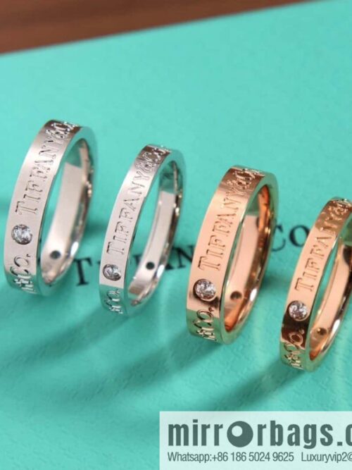 [Single] New ☑️ Tiffany & Co ® series three-diamond letter ring, wide version 4mm narrow version 3mm