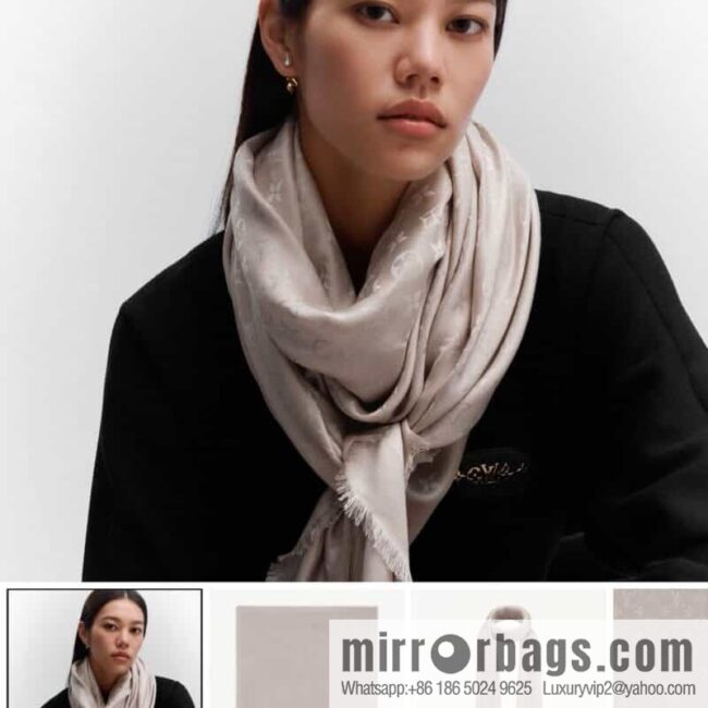 LV Louis Vuitton Monogram pattern silk wool blend scarf M71336