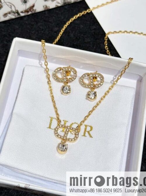 IMG_1425-800x800ffjz3vezpte90617_20250702000930.jpg New ☑️ Dior full diamond CD necklace earrings stud earrings
