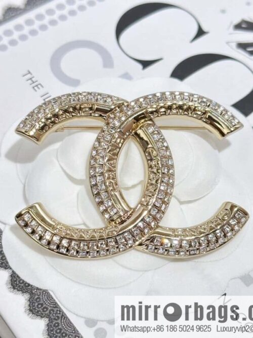 IMG_1465-800x800oy4bl135dft90573_20250702000808.jpg ❗️New ❗️ Chanel brooch ☀️ new ☑️ Chanel double c full diamond brooch ☀️