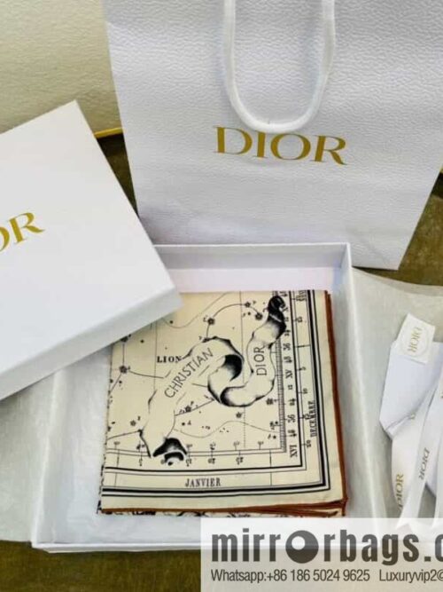 IMG_1805-1-800x800w3zghh0gnwd112136_20250702093428.jpg Dior Dior Constellation Pattern 100% Silk Zodiac Printed Square Towel